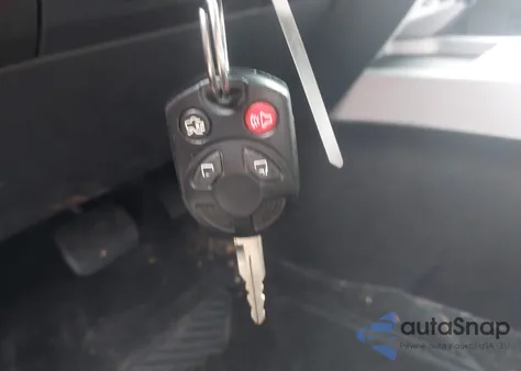 2009 Mercury Mariner Premier z USA, uszkodzony, nr VIN 4M2CU97709KJ07196